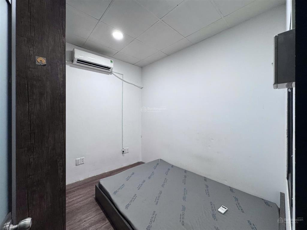 Cho thuê căn hộ 2 phòng ngủ full nội thất, rộng 40m2, 4 người 4 xe, gần đường sư vạn hạnh q10