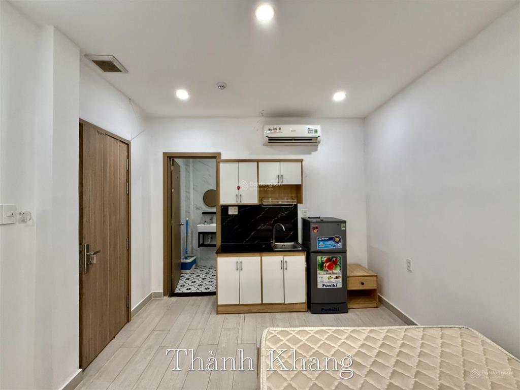 Cho thuê căn hộ full nội thất rộng 25m2 ngay nhà hát hoà bình, học viện hành chính quốc gia q10