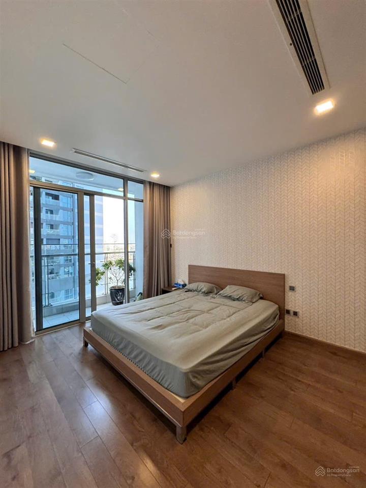 Cho thuê nhanh 2pn view sông giá chỉ 25tr/tháng