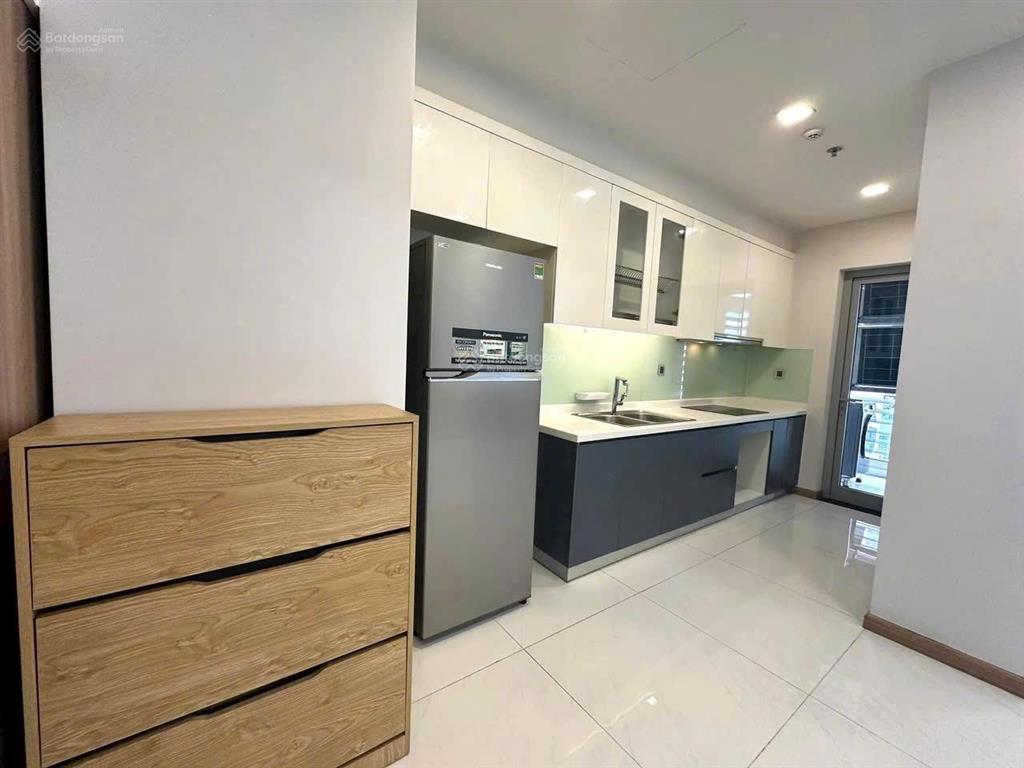 Cho thuê nhanh 2pn view sông giá chỉ 25tr/tháng