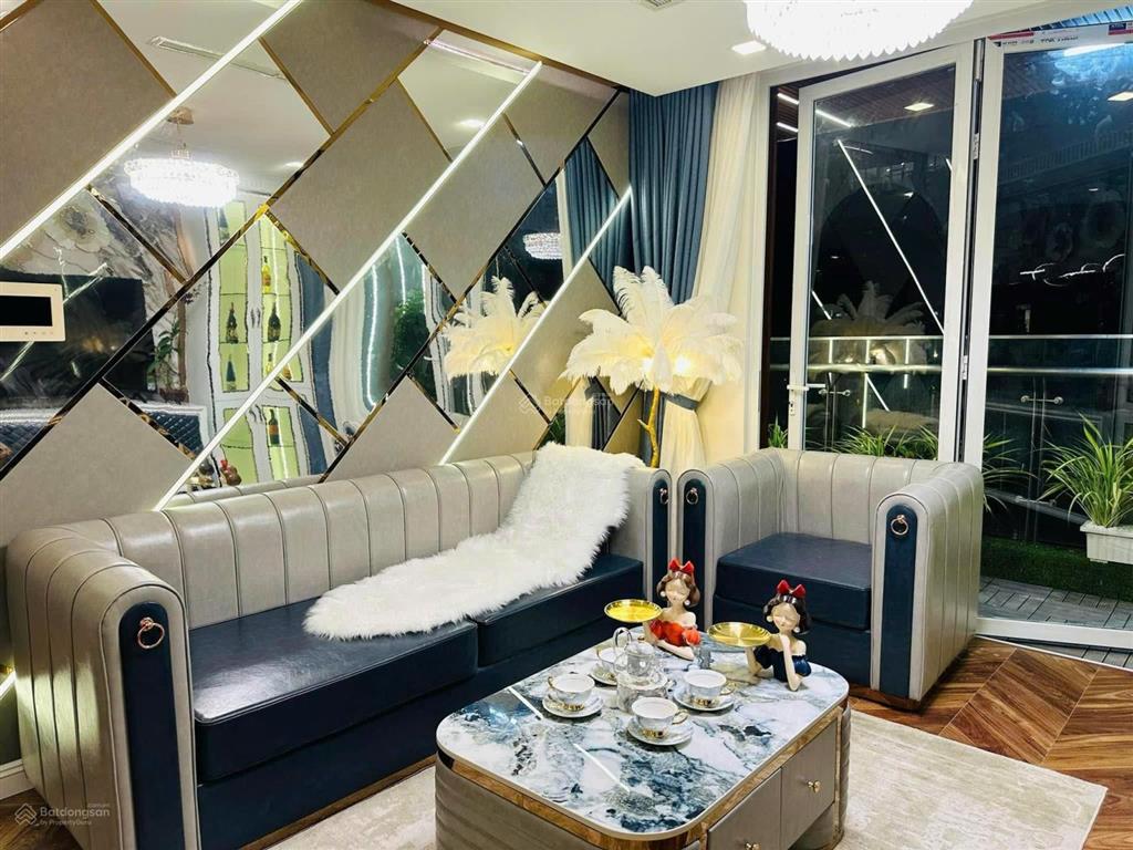 Bán 3 phòng ngủ tòa park 5 tầng cao view thoáng