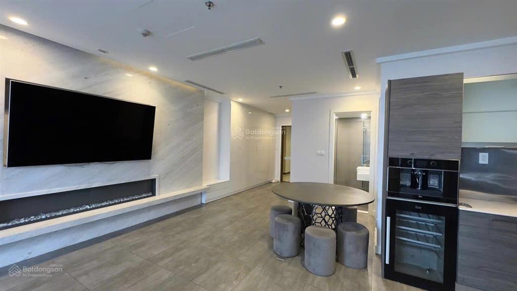 Cho thuê 3pn  126m² giá 43tr cho làm bnb. call 0902 626 *** hiếu