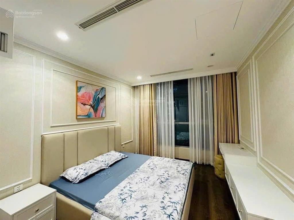Cho thuê 3pn mới 100% vừa deco xong