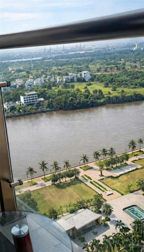 Cho thuê 3pn mới 100% vừa deco xong