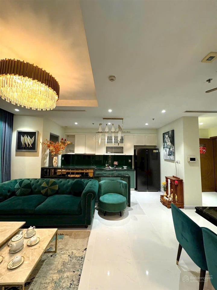 Vinhomes central park 3pn  108m2 thiết kế thành 2pn cho chị em. tông màu hợp mạng mộc  hoả