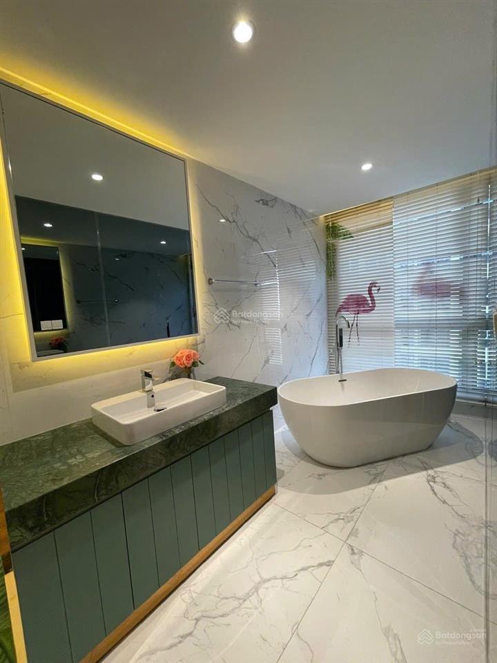 Vinhomes central park 3pn  108m2 thiết kế thành 2pn cho chị em. tông màu hợp mạng mộc  hoả