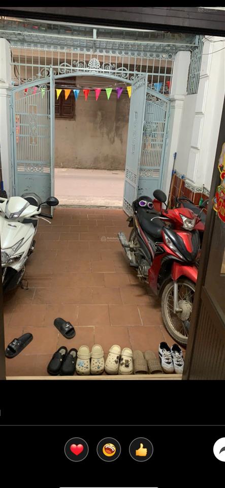 Cho thuê phòng rộng 3, 4 người ở được, ban công thoáng, tầng riêng biệt, có sảnh để xe.