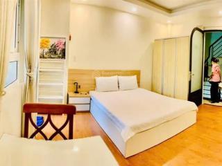 Ngang 5,5m, dòng tiền 50 triệu, hxh nguyễn thị minh khai, 5,5x14m, 5 tầng, nhà đẹp, chỉ 20 tỷ