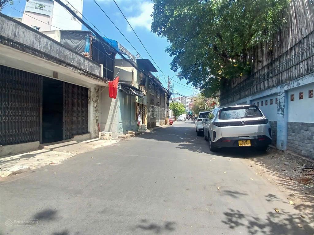 Gấp, sát khu vip ba son quận 1, mặt tiền giá hẻm, nguyễn ngọc phương, 75m2, cấp 4, chỉ 14,5 tỷ tl