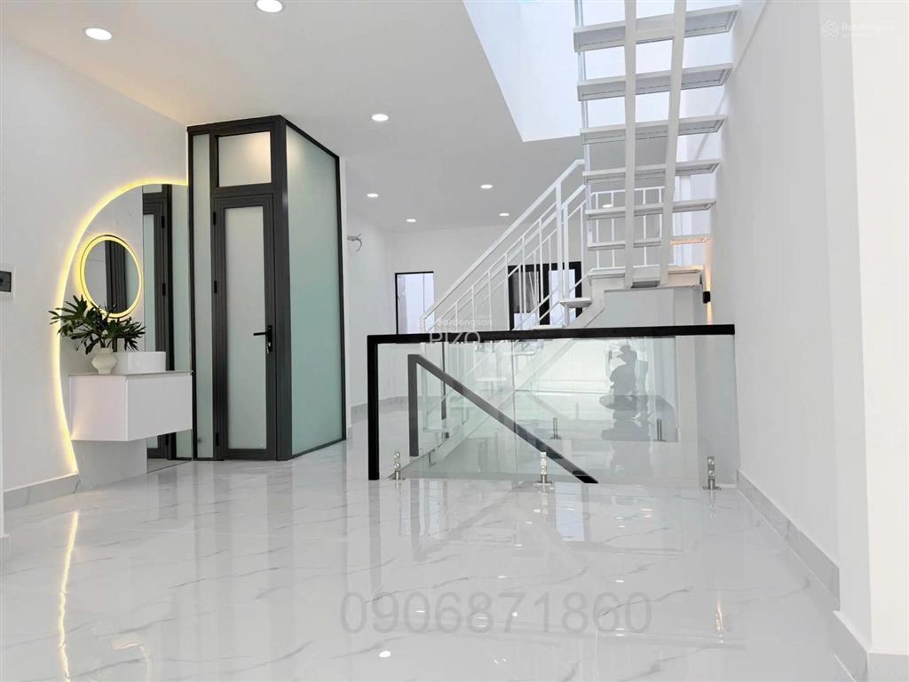 Giảm 1,2 tỷ, cần bán nhanh, ngang 5,1, mặt tiền nguyễn trọng tuyển, 63m2, 3 tầng mới tinh, 20 tỷ tl