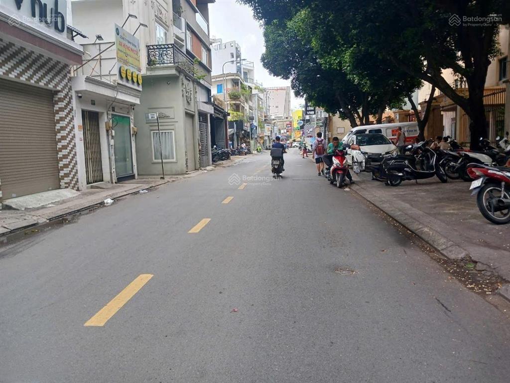 Giảm 1,2 tỷ, cần bán nhanh, ngang 5,1, mặt tiền nguyễn trọng tuyển, 63m2, 3 tầng mới tinh, 20 tỷ tl