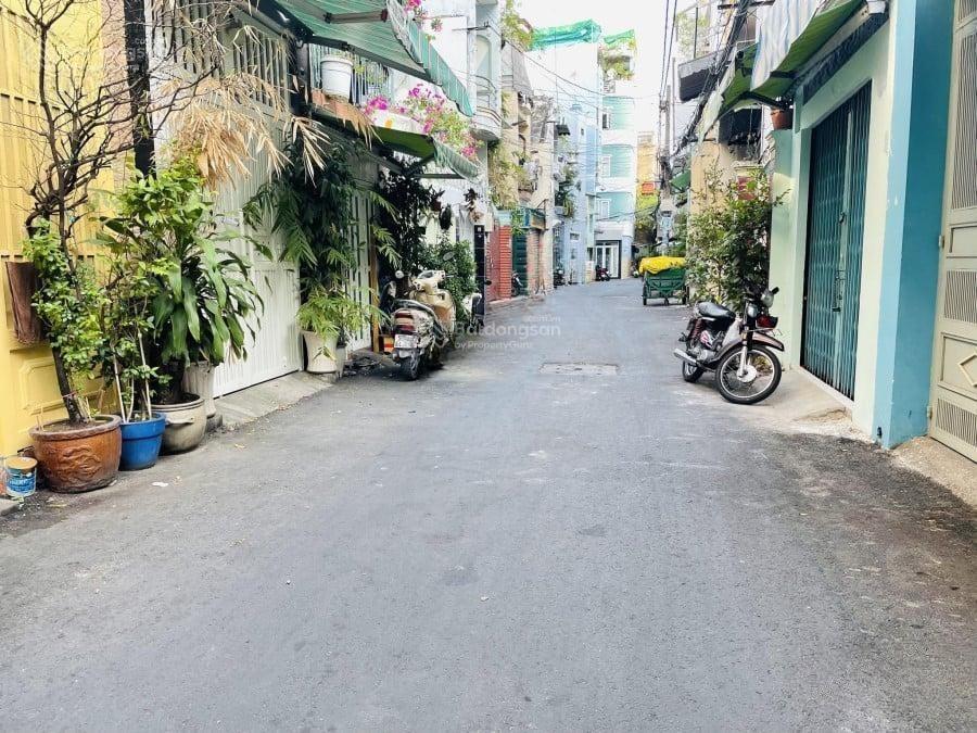 Còn sót 1 căn, xe hơi vào tận cửa, đường hai bà trưng, 6x13m, cn 65m2, 4 tầng, chỉ 14,5 tỷ tl