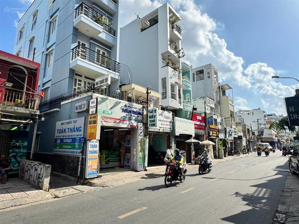 Mặt tiền giá hẻm, nguyễn trọng tuyển, 56m2, vuông vức, khu vực kinh doanh sầm uất, chỉ 13,8 tỷ tl