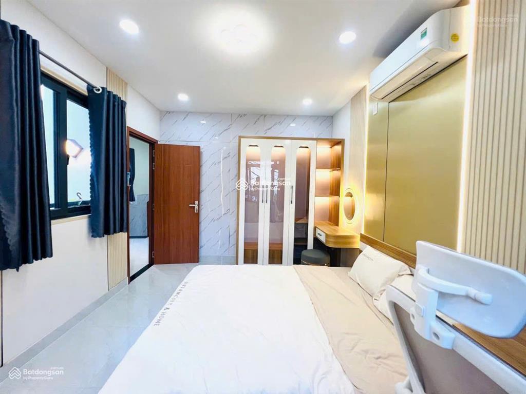 Căn hiếm, mặt tiền trường sa, 4,5mx25m, hđt 90triệu, hầm, 5 tầng, giá chỉ 32,5 tỷ tl