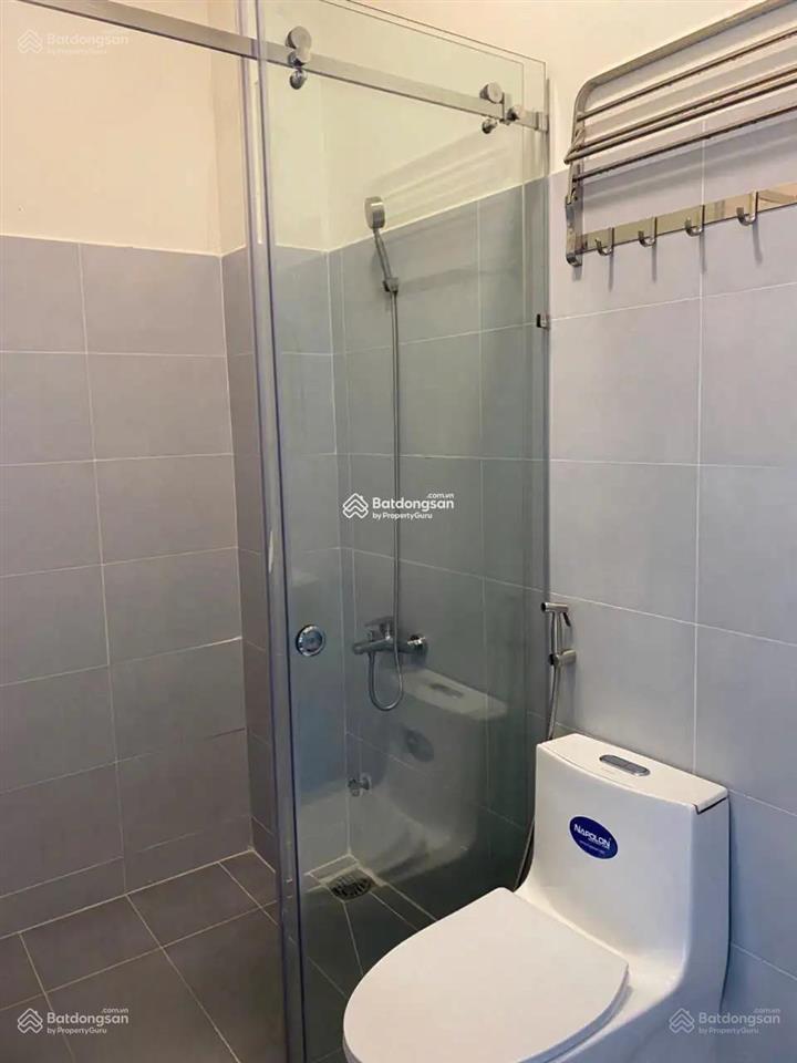 Hot, chỉ 8,7 tỷ tl có ngay nhà hxh cô bắc, 4x11m 42m2 4 tầng, thông phan xích long, trường sa