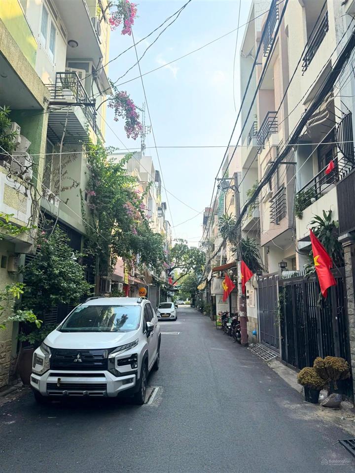 Còn sót lại, hxh nhựa 6m, huỳnh văn bánh, 4,2x17m, 65m2, cấp 4 tiện xây lại, nở hậu, chỉ 15,2 tỷ tl