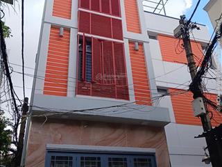 Duy nhất, hxh hoàng diệu, 4x11m, 46m2, sát mặt tiền, cách nguyễn văn trỗi 100m, 4 tầng, 9,5 tỷ tl