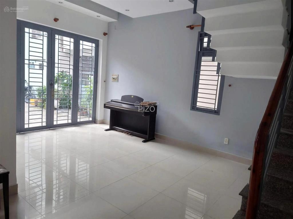 Duy nhất, hxh hoàng diệu, 4x11m, 46m2, sát mặt tiền, cách nguyễn văn trỗi 100m, 4 tầng, 9,5 tỷ tl