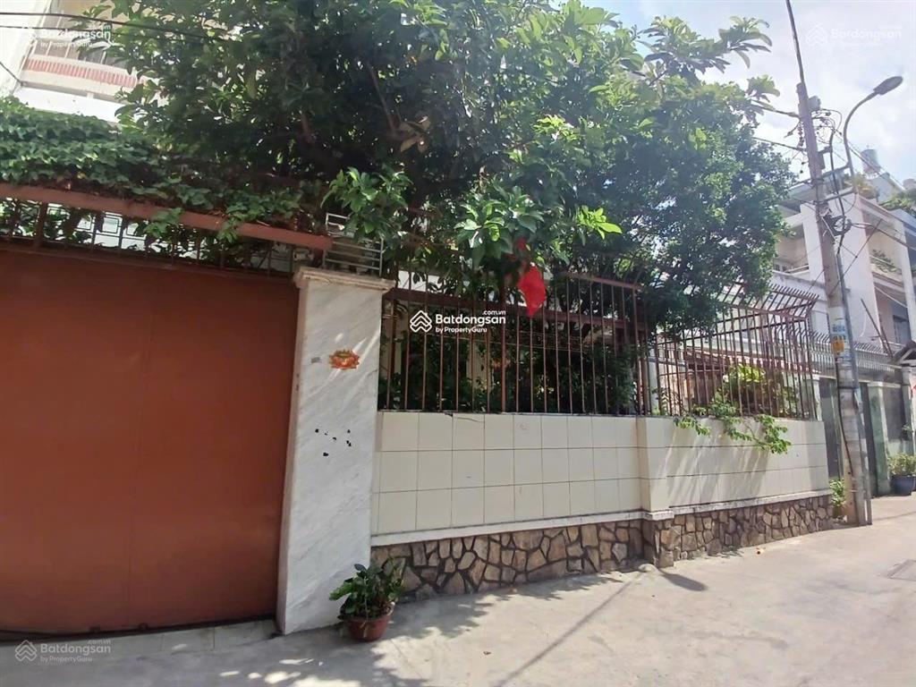 Nhà ngộp, gấp bán, hxh huỳnh văn bánh, 5,7x15m, 80m2, tiện xây lại, chỉ 11,5 tỷ tl