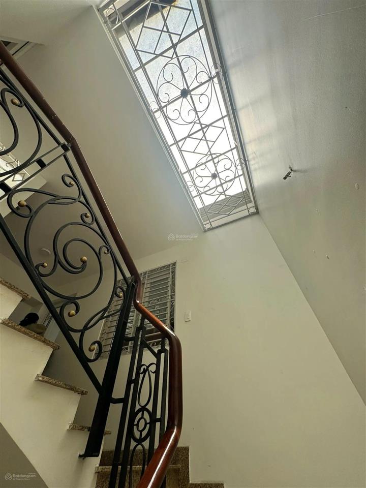 Siêu hiếm ngang 5,2m hxh bàn cờ, cách điện biên phủ 100m, 5,2x20m, 100m2, 4 tầng, chỉ 25 tỷ tl