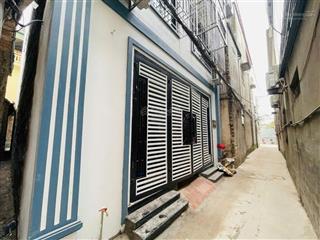 Cho thuê phòng cổ nhuế 1 ngủ 1 bếp tách riêng, thang máy, giá chỉ 4,1tr, ở ngay