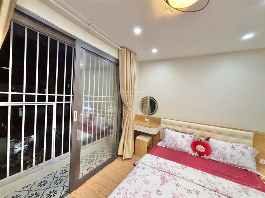 Bán nhà tập thể kim liên 28m2 (thực 90m2) 4pn, đh bách  kinh  xây, full đồ ở cho thuê chỉ 4.6 tỷ