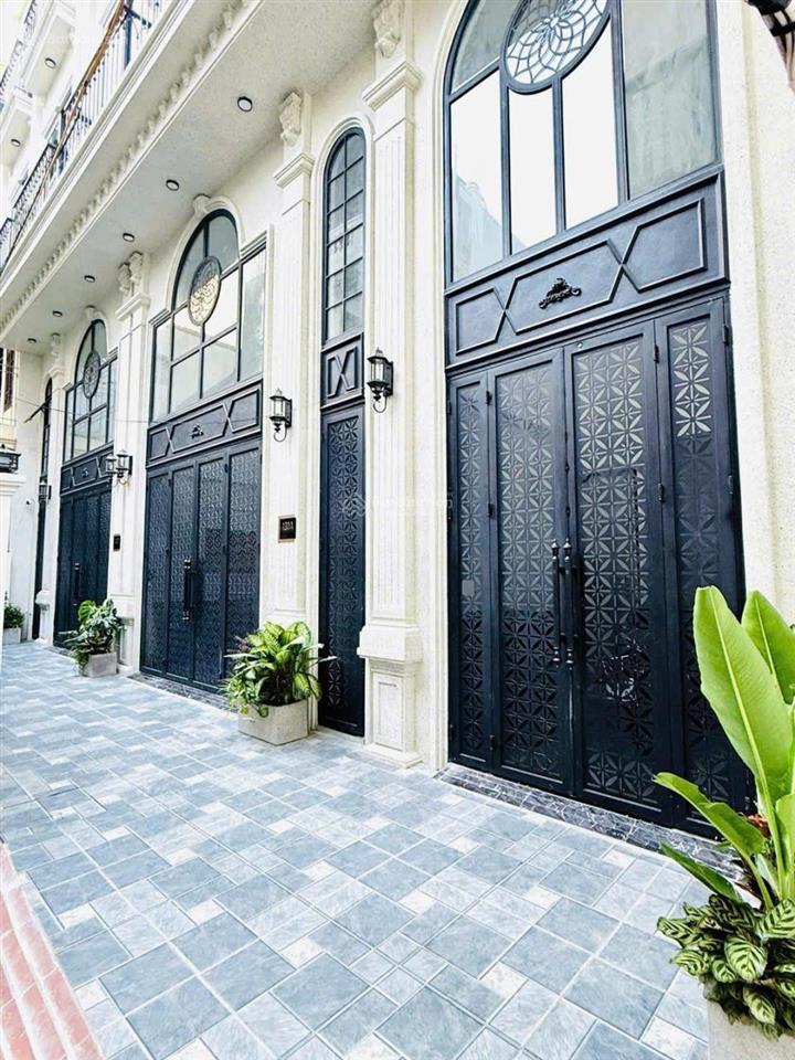 Cho thuê studio kđt định công chỉ 4,2 tr/tháng full nội thất, khép kín, thoáng sáng, ô tô đỗ gần