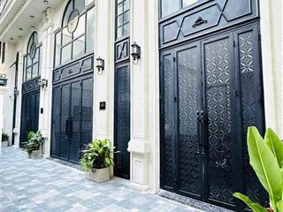 Cho thuê studio kđt định công chỉ 4,2 tr/tháng full nội thất, khép kín, thoáng sáng, ô tô đỗ gần
