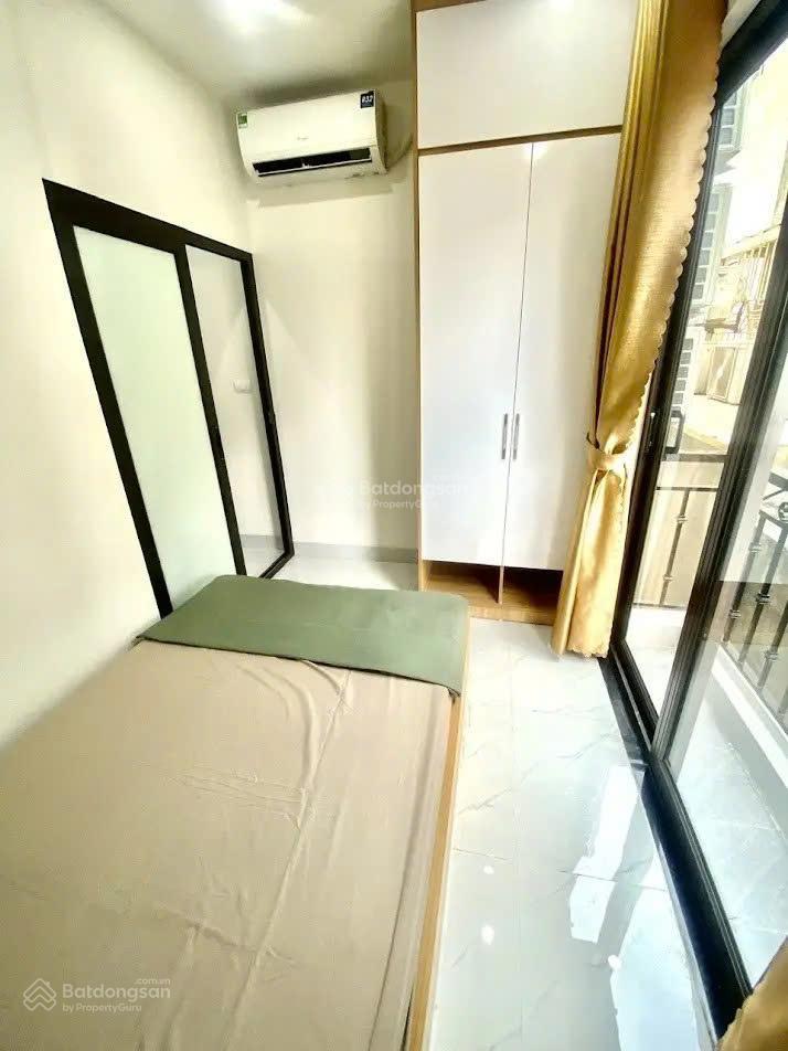 Cho thuê căn hộ 2pn thái thịnh, ban công thoáng sáng, chữa cháy chuẩn, ô tô đỗ gần, vào ở ngay