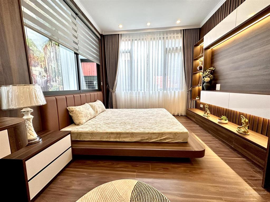 Đẹp bất ngờ! bán tòa nhà phố vũ phạm hàm, ô tô, thông thoáng, thang máy, kd, vp, 85m2*9t, 32 tỷ