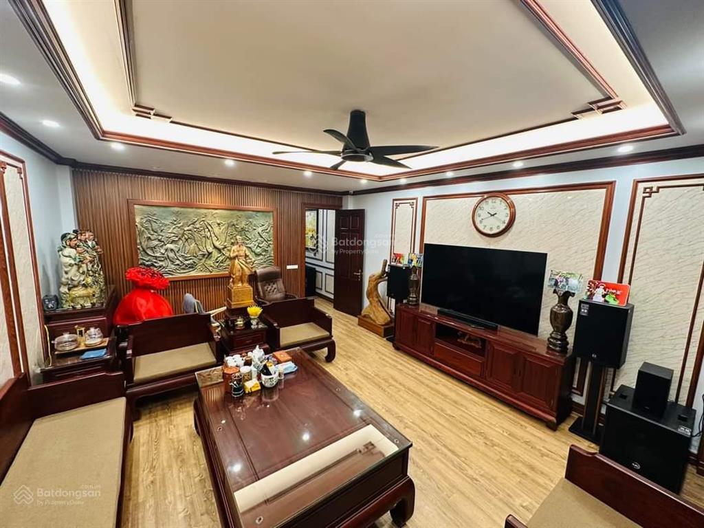 Hiếm! bán nhà phân lô phố vip đỗ quang, 2 thoáng, ô tô vào nhà, kd sầm uất, 50m2*5t, 21.5 tỷ
