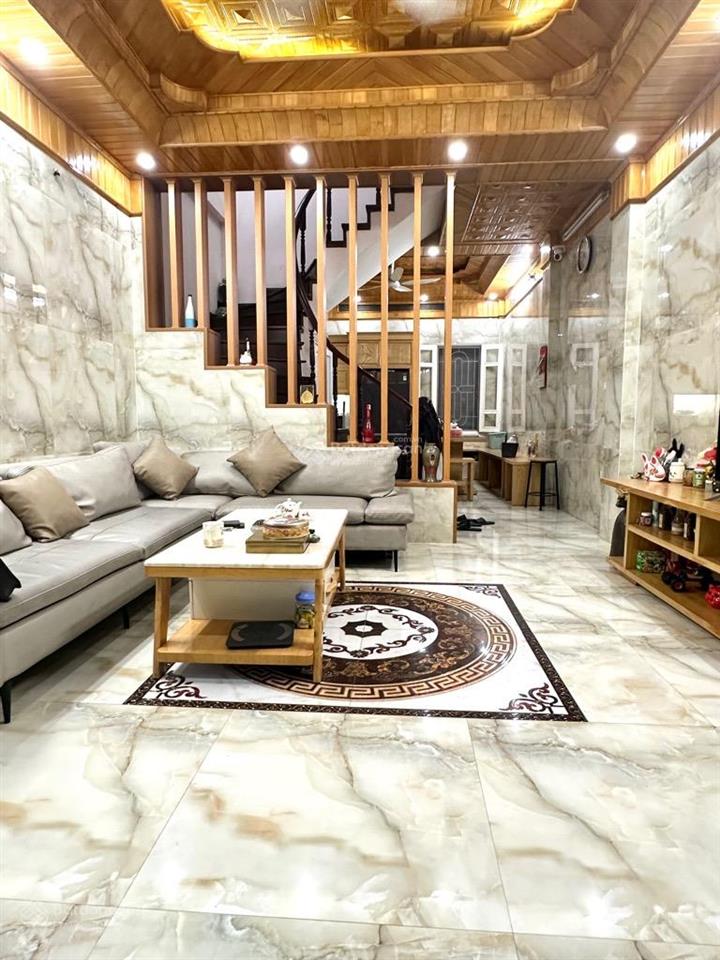 Hiếm! bán nhà phố hạ yên quyết, gần phố, 2 thoáng, ô tô, ở sướng 55m2*5t, 13.6 tỷ