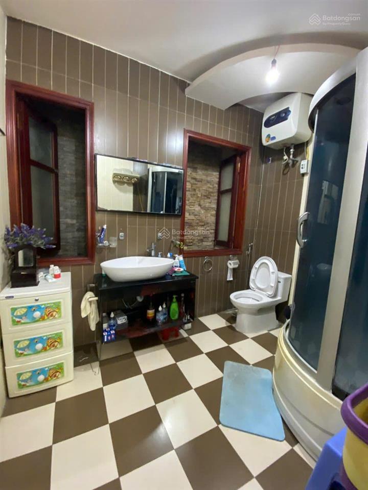 Hiếm! bán nhà phố hạ yên quyết, gần phố, 2 thoáng, ô tô, ở sướng 55m2*5t, 13.6 tỷ