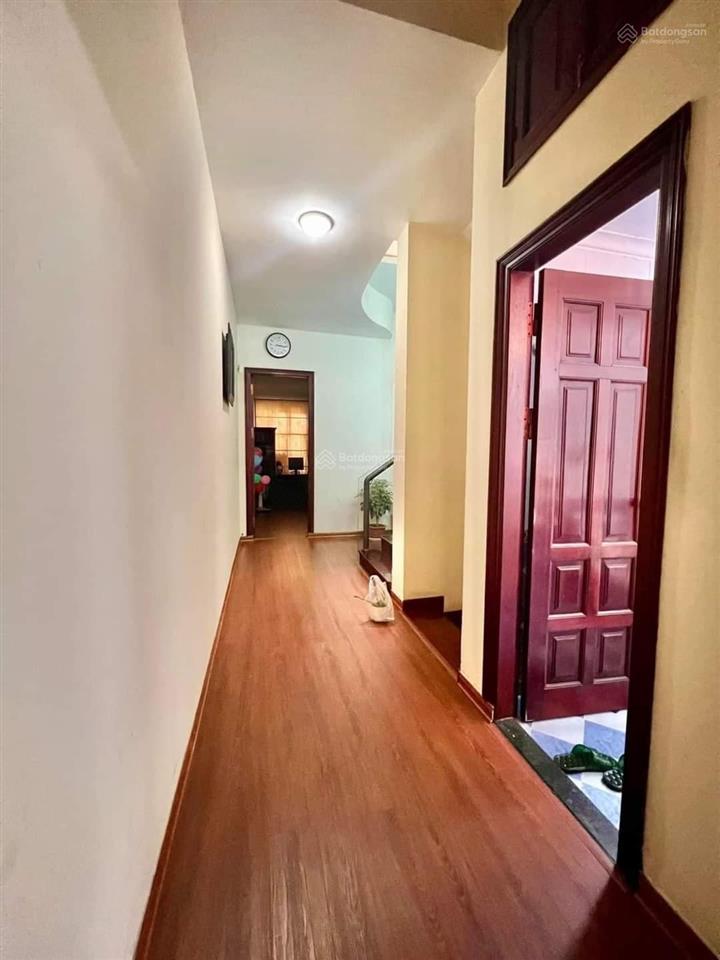 Hiếm! bán nhà phố hạ yên quyết, gần phố, 2 thoáng, ô tô, ở sướng 55m2*5t, 13.6 tỷ