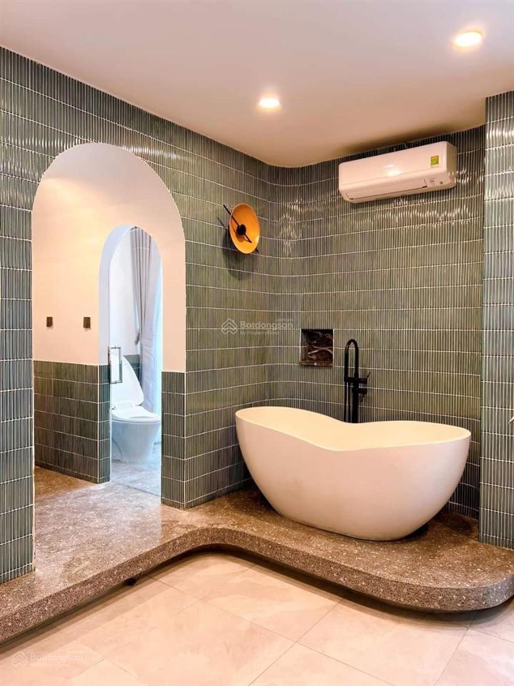 Rất gấp! bán nhà phân lô phố duy tân, ô tô tránh, vỉa hè, 2 thoáng, kd, gần phố, 60m2*5t, 23.5 tỷ