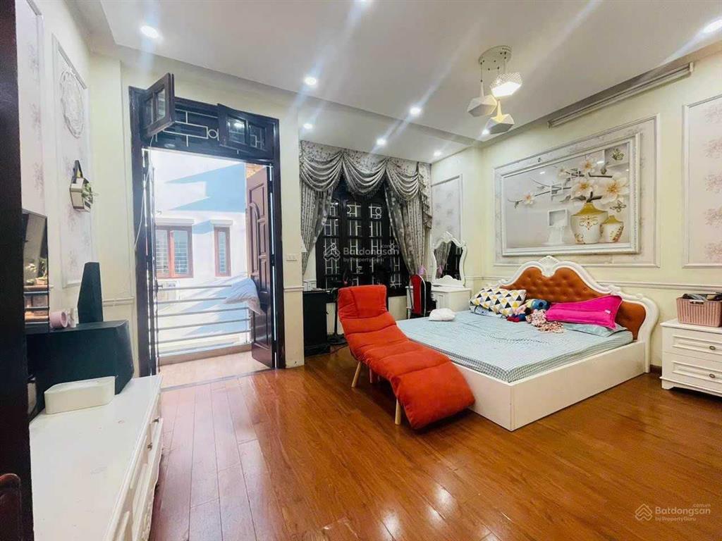 Rất gấp! bán nhà phân lô phố duy tân, ô tô tránh, vỉa hè, 2 thoáng, kd, gần phố, 60m2*5t, 23.5 tỷ