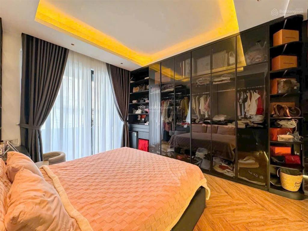 Chủ sập nguồn! bán nhà phố trung kính, gần phố, 2 thoáng, ô tô, ở sướng 55m2*5t, 13.5 tỷ