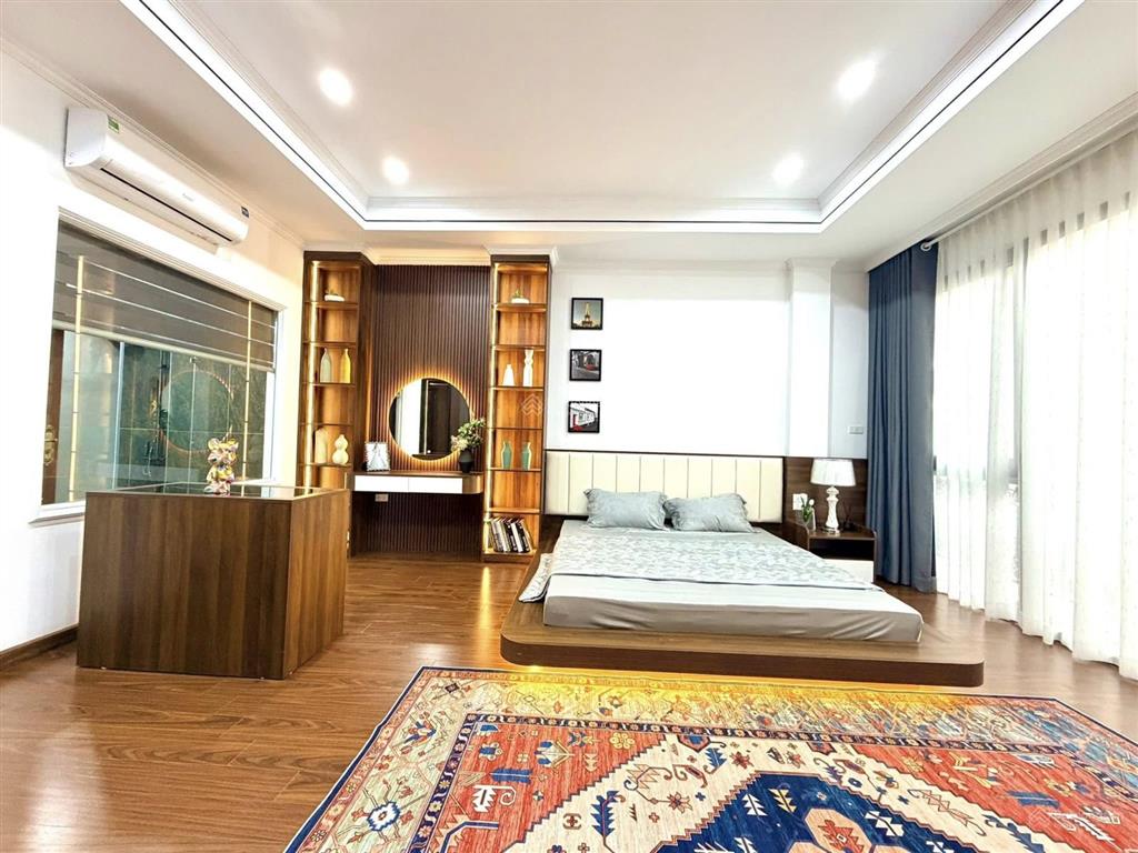 Có 102! bán nhà phân lô phố vip đỗ quang, 2 thoáng, ô tô tránh, tm, kd sầm uất, vp, 65m2*6t, 27 tỷ