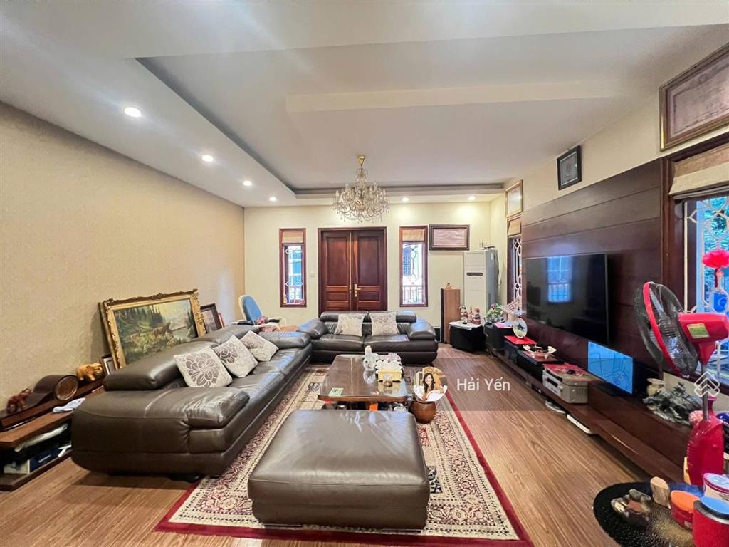 Giảm mạnh! bán nhà phân lô phố nguyễn chánh, 3 ô tô tránh, vỉa hè, thang máy, kd, 70m2*7t, 31 tỷ