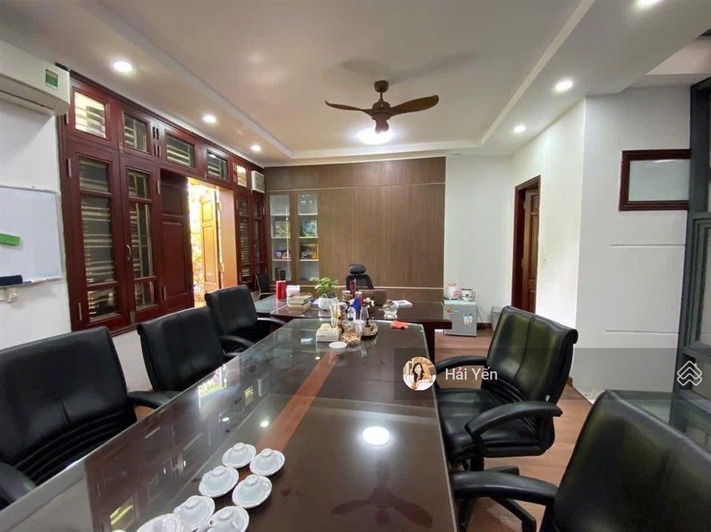 Giảm mạnh! bán nhà phân lô phố nguyễn chánh, 3 ô tô tránh, vỉa hè, thang máy, kd, 70m2*7t, 31 tỷ