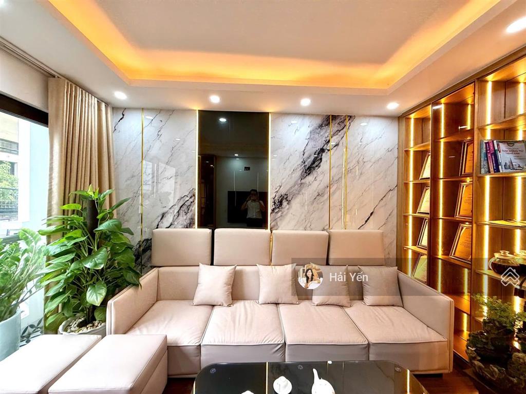 Gấp! bán nhà phân lô phố trung kính, ô tô, ngõ thông thoáng, kd, vp, rất gần phố, 70m2*7t tm, 29 tỷ