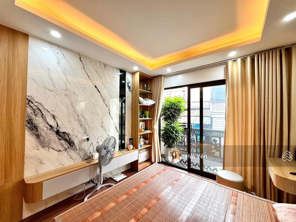 Gấp! bán nhà phân lô phố trung kính, ô tô, ngõ thông thoáng, kd, vp, rất gần phố, 70m2*7t tm, 29 tỷ