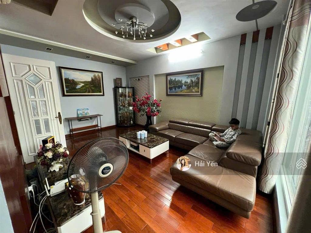 (giảm 2 tỷ). bán nhà phân lô phố trung kính, ô tô, gần hồ, ngõ thông tứ tung, 55m2*5t, 12 tỷ