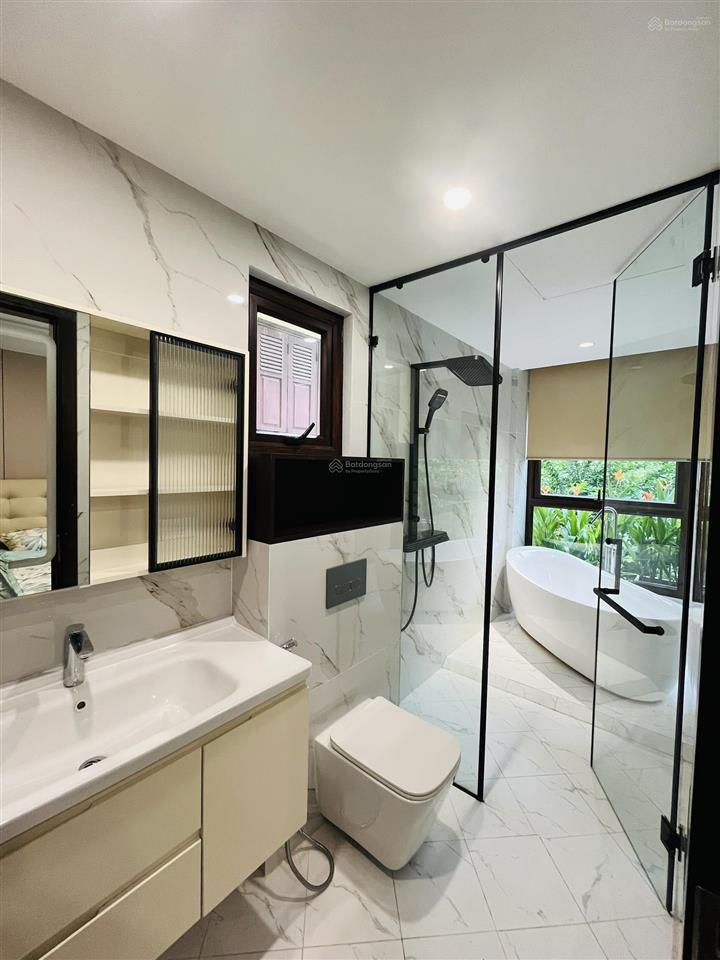 Nổi bật! bán nhà phân lô phố dịch vọng, ô tô, thang máy, kd, 55m2*6t, 22 tỷ