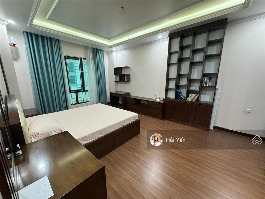 (giảm 4 tỷ) hiếm! bán nhà phân lô phố trung hoà, ô tô tránh 10m, ngõ thông và nông, 55m2*5t, 11 tỷ