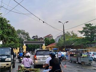 Bán đất trục kinh doanh tại Trâu Quỳ, Gia Lâm. 62m2, mt 5m8, đường 7m. Lh 0989894845