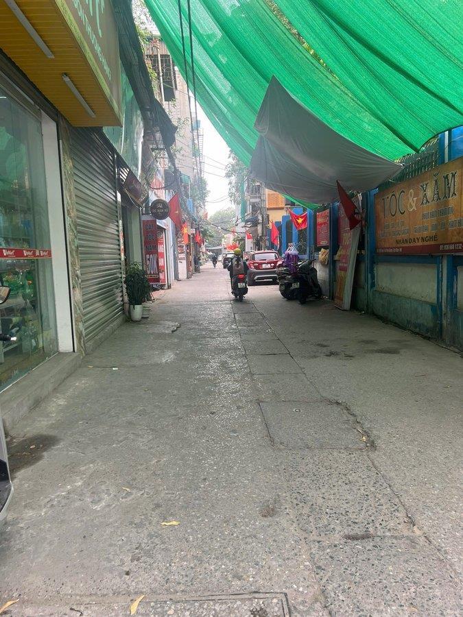 KIM GIANG - NHÀ DÂN XÂY KIÊN CỐ 35M x 5 TẦNG - 50M RA ĐƯỜNG OTO TRÁNH - HÀNG XÓM KĐT ĐẠI