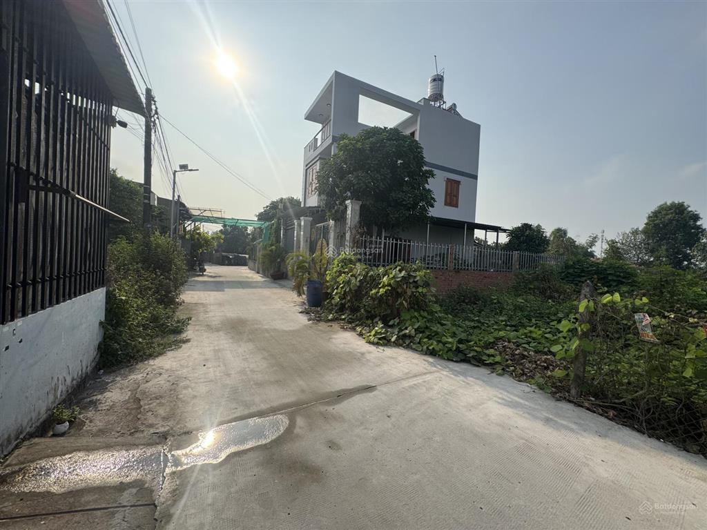 Bán gấp lô đất 10x13 (130m2 thổ cư) tân phú trung củ chi giá 2ty250 giáp vin hóc môn