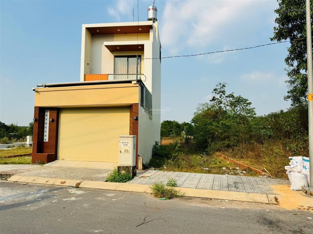 Cần ra gấp 87,4m2 thổ cư đường nhựa thông gần thị trấn củ chi giá 1tỷ790