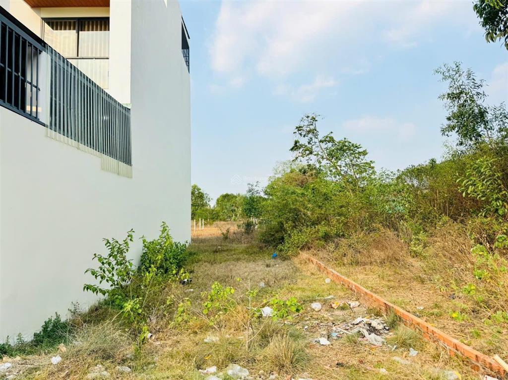 Cần ra gấp 87,4m2 thổ cư đường nhựa thông gần thị trấn củ chi giá 1tỷ790
